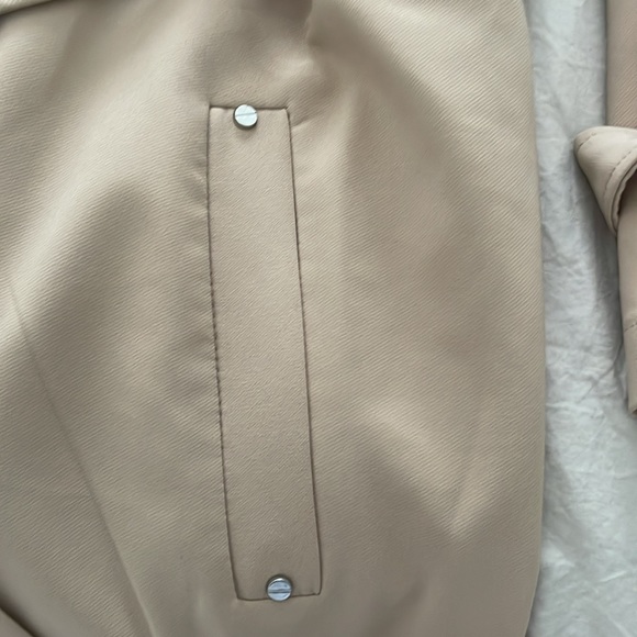 Dex Trenchcoat long size 1X with sleeve tie detail and waist belt. - Picture 5 of 6